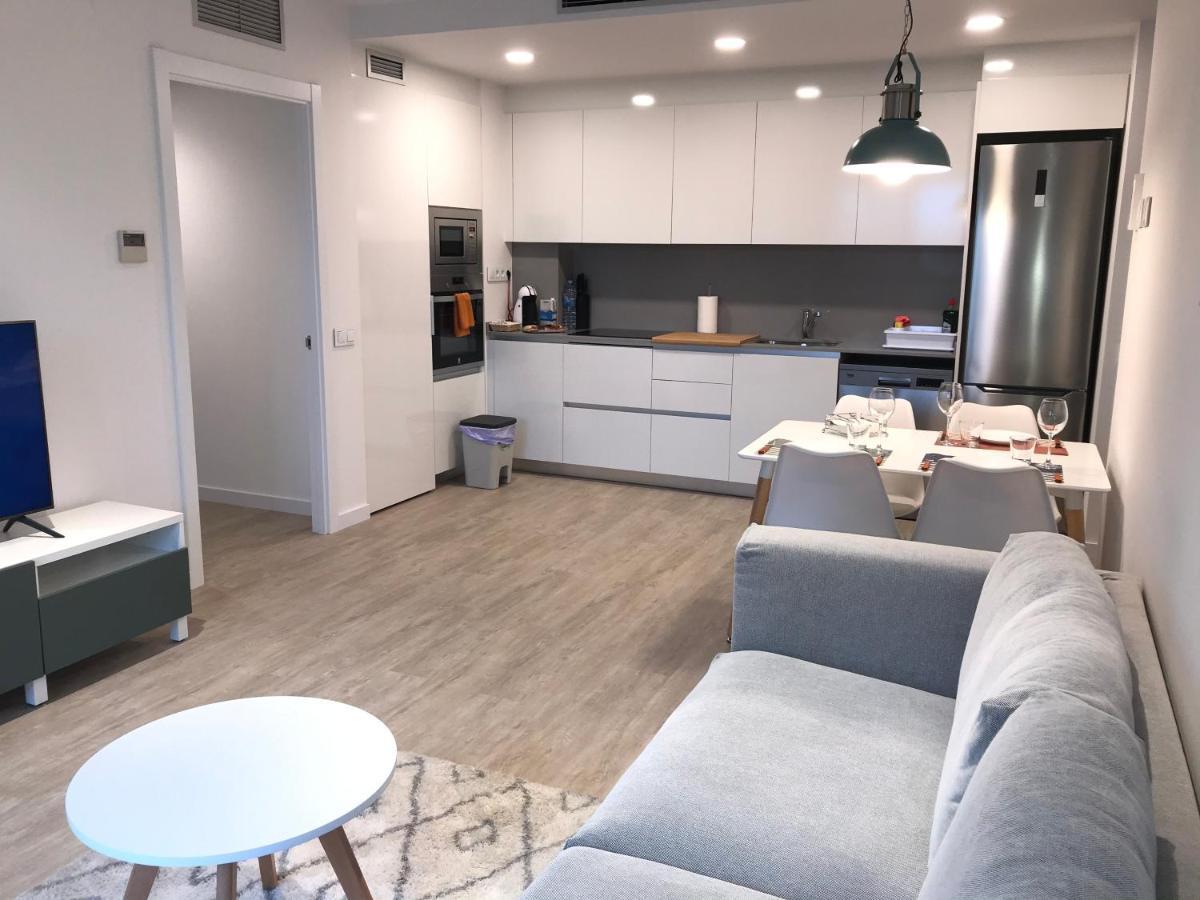 Llull Home Sant Adria de Besos Ngoại thất bức ảnh